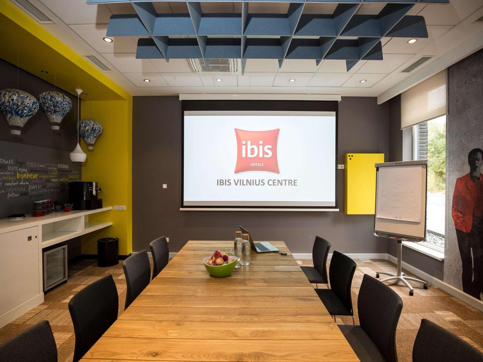 Hotel Ibis Vilnius Centre Esterno foto